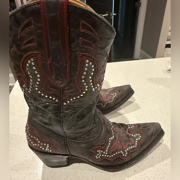 Old Gringo Black and Red Leather Boots - Picture 10 of 15